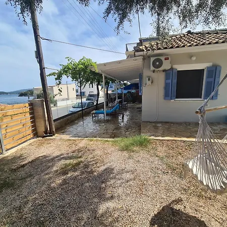 빌라 Elia Perigiali Lefkada *